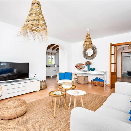 Cozy Beachfront From Space Holiday home *